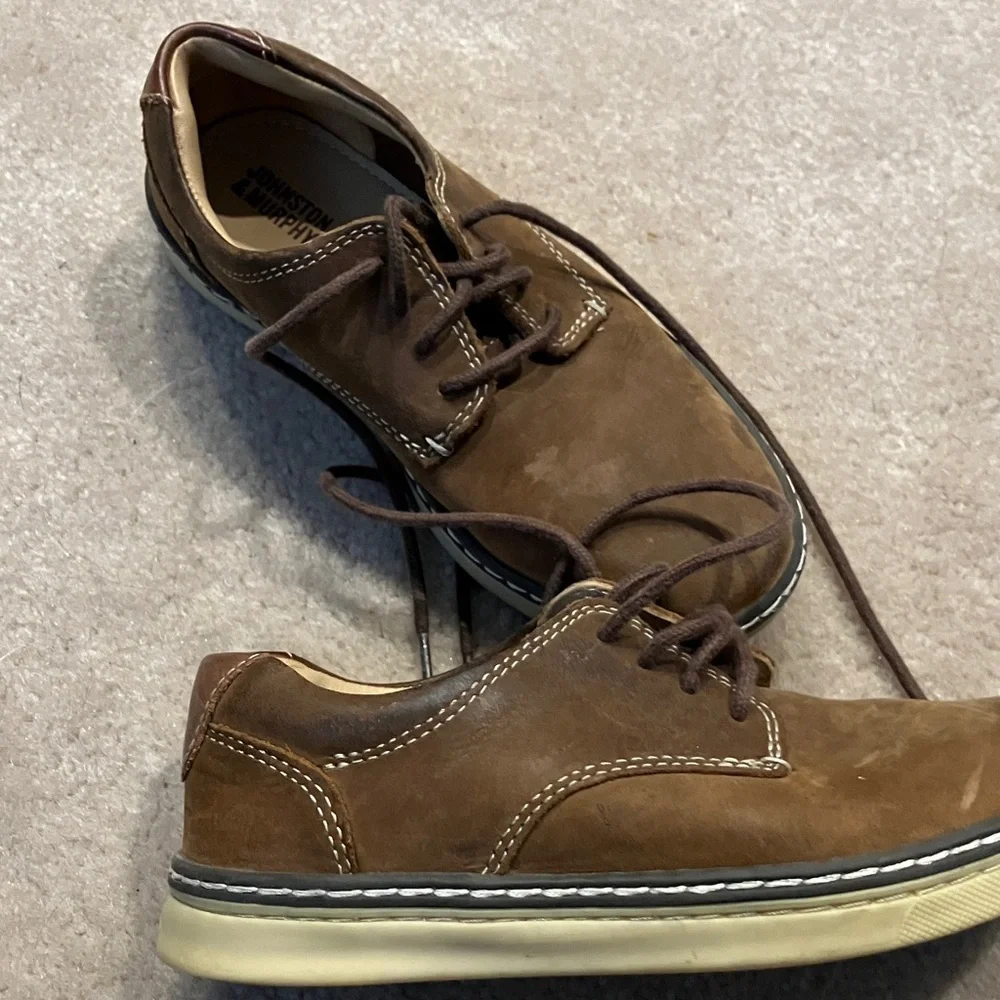 Johnston & Murphy Tan Leather Oxfords